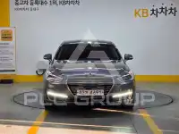 2017 Genesis G90