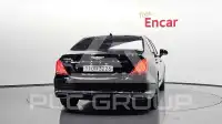 2017 Genesis G90