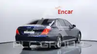 2017 Genesis G90