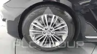 2017 Genesis G90