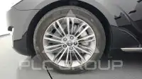 2017 Genesis G90