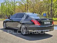 2017 Genesis G90