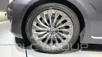 2017 Genesis G90