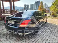 2017 Genesis G90