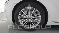 2017 Genesis G90