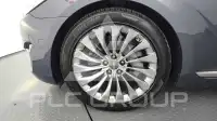 2017 Genesis G90
