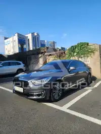 2017 Genesis G90