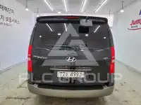 2017 Hyundai Starex