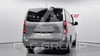 2017 Hyundai Starex