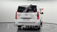2017 Hyundai Starex