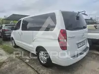 2017 Hyundai Starex