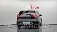 2017 KIA Niro
