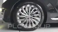 2017 Genesis G90