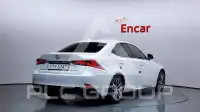 2017 Lexus IS