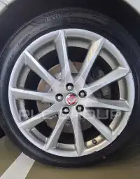 2017 Jaguar XJ