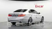 2018 BMW 520