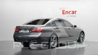 2018 BMW 740M