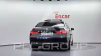2018 BMW 730M