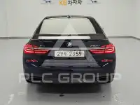 2018 BMW 740M