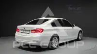 2018 BMW 320