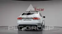 2018 Jaguar XF