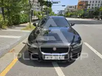 2018 Jaguar XE