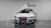 2018 Jaguar XE