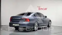 2018 Volvo S90