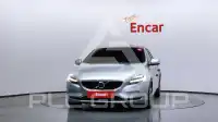2018 Volvo V40