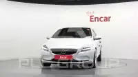2018 Volvo V40