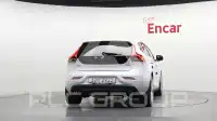 2018 Volvo V40