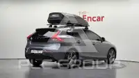 2018 Volvo V40