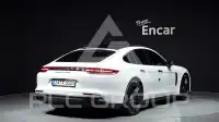 2018 Porsche Panamera