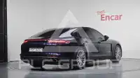 2018 Porsche Panamera