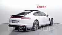 2018 Porsche Panamera