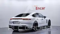 2018 Porsche Panamera