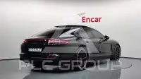 2018 Porsche Panamera