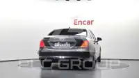 2018 Genesis G90