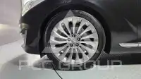 2018 Genesis G90