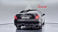 2018 Genesis G90