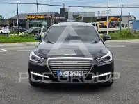 2018 Genesis G90