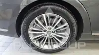 2018 Genesis G90