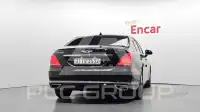 2018 Genesis G90