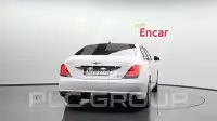 2018 Genesis G90