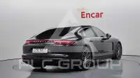 2018 Porsche Panamera