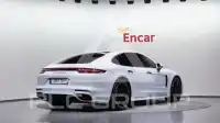 2018 Porsche Panamera