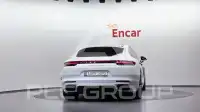 2018 Porsche Panamera