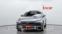 2018 Volvo V90