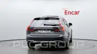 2018 Volvo V90