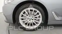 2019 BMW 520
